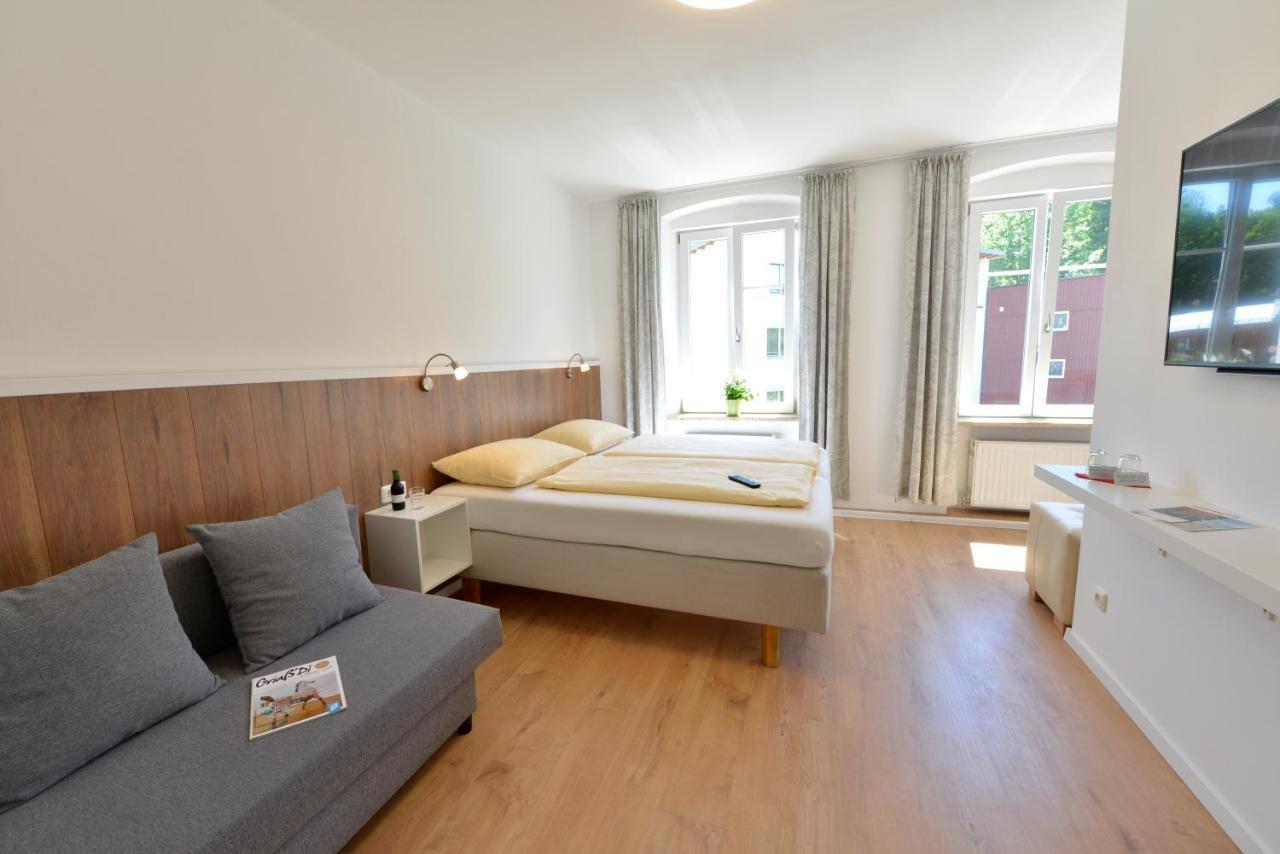 Pension Gambrinus Passau Exterior foto